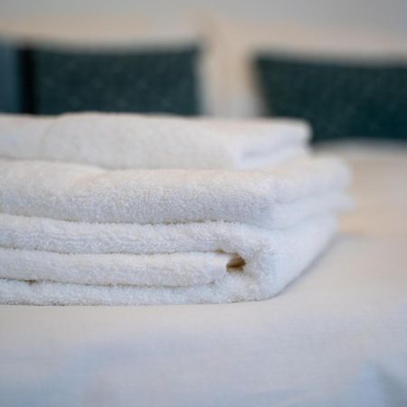 Apartamentos Gomerez 30 Гранада Екстериор снимка