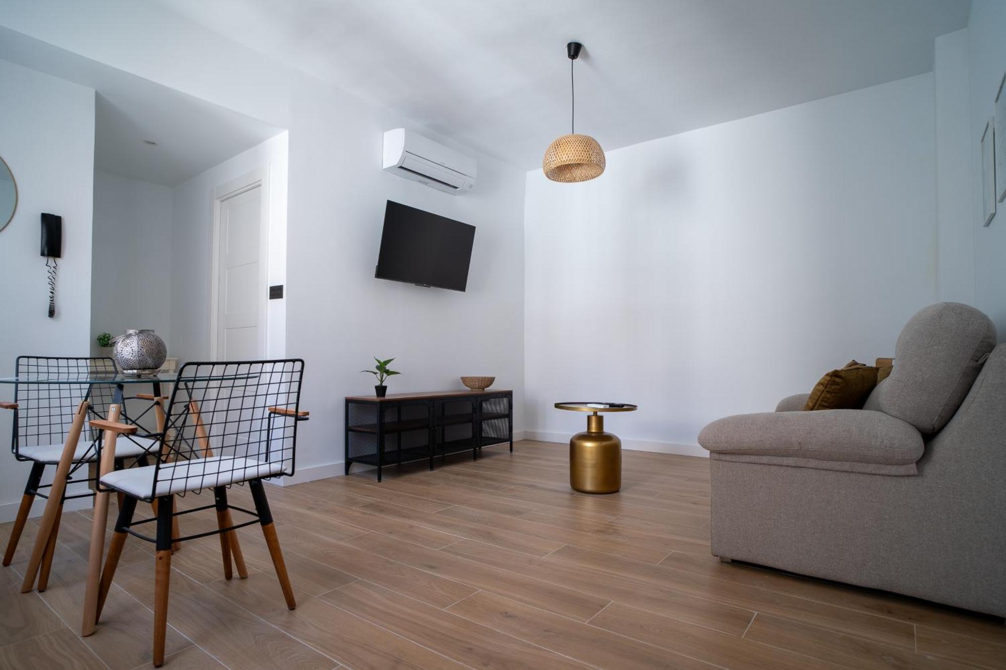 Apartamentos Gomerez 30 Гранада Екстериор снимка