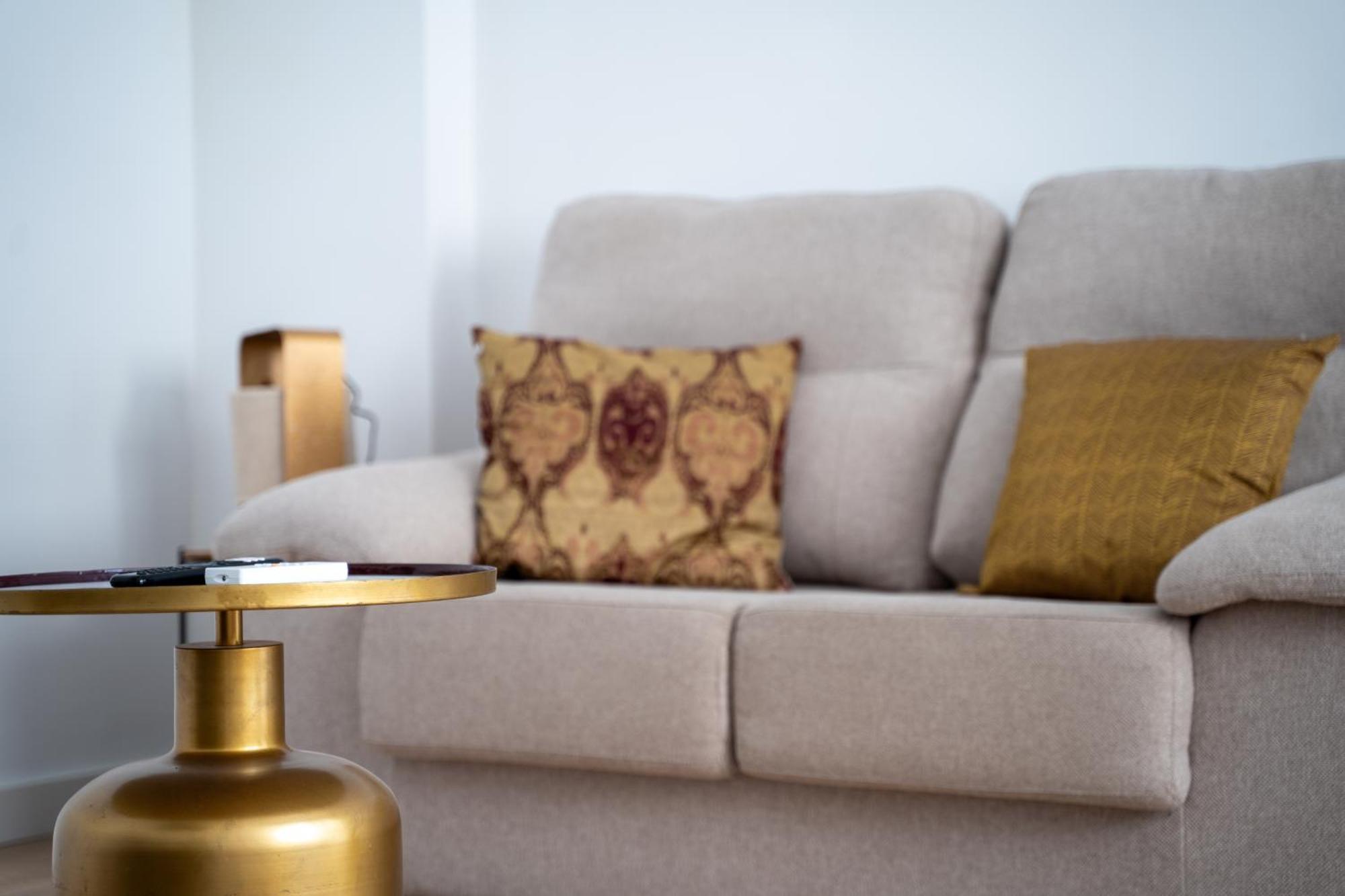 Apartamentos Gomerez 30 Гранада Екстериор снимка
