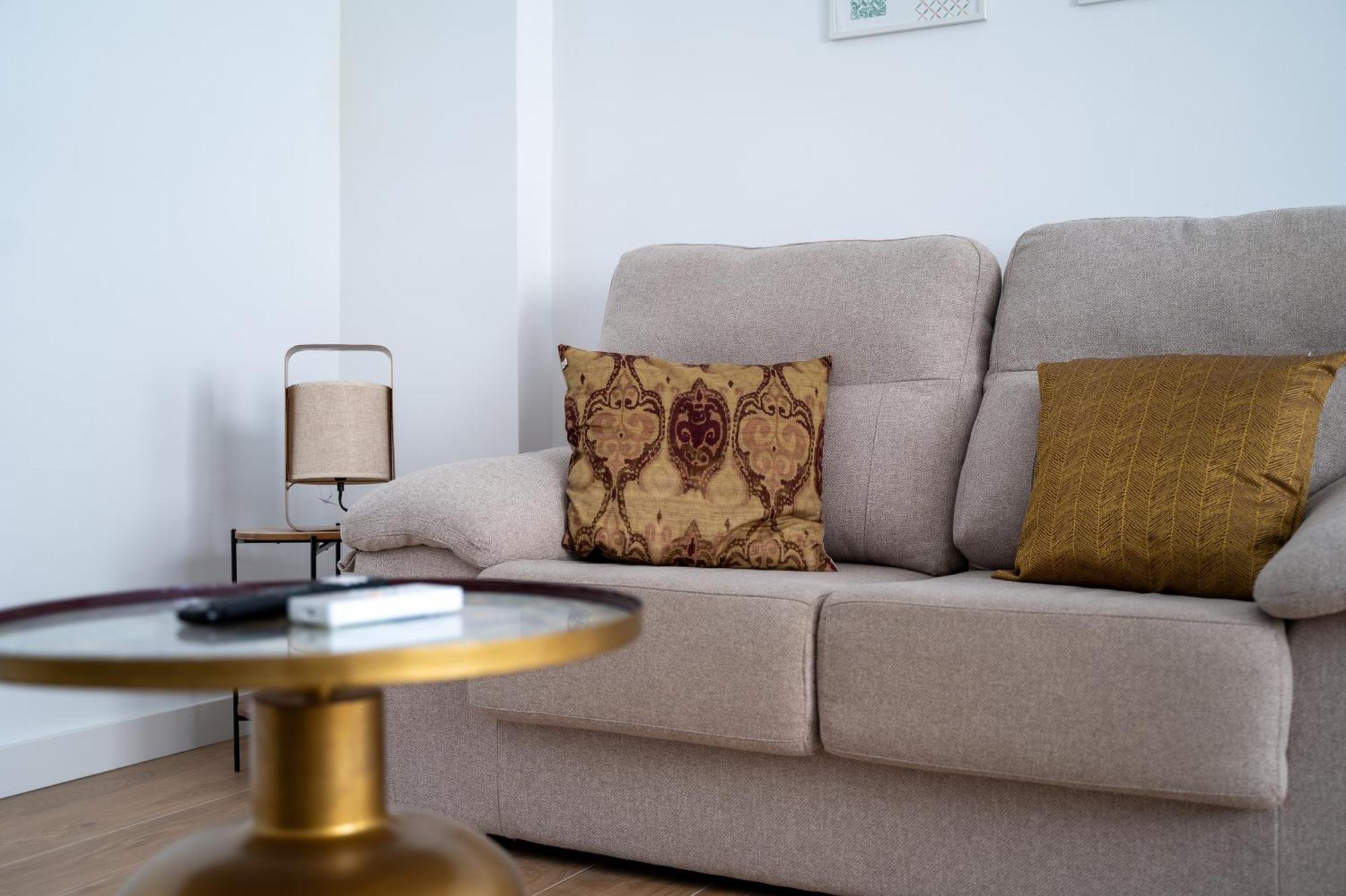 Apartamentos Gomerez 30 Гранада Екстериор снимка