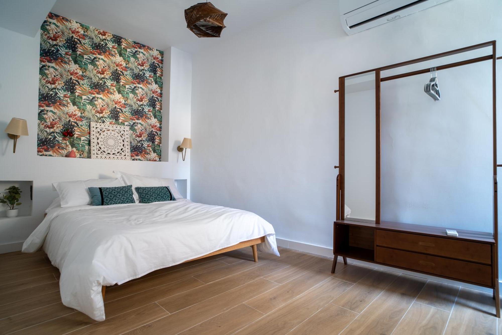 Apartamentos Gomerez 30 Гранада Екстериор снимка